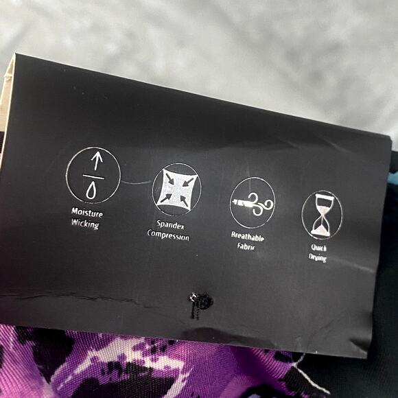 KAY UNGER Women's Blossom Bundle Black Printed High-Rise Pull-On Capri Leggings - Picture 10 of 11